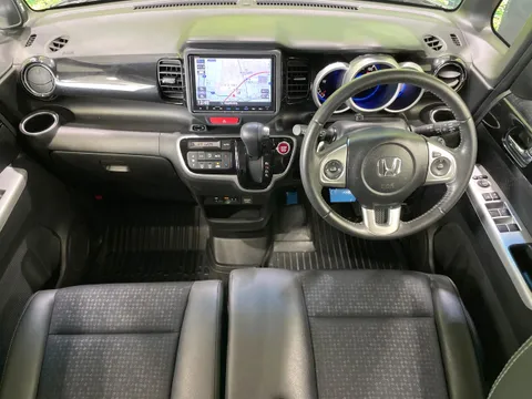Honda N-BOX+ Custom