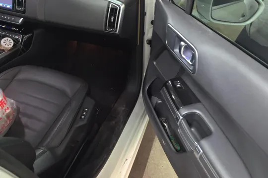 Citroen C6