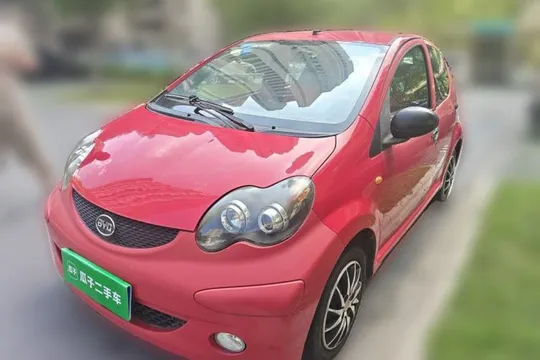 BYD F0