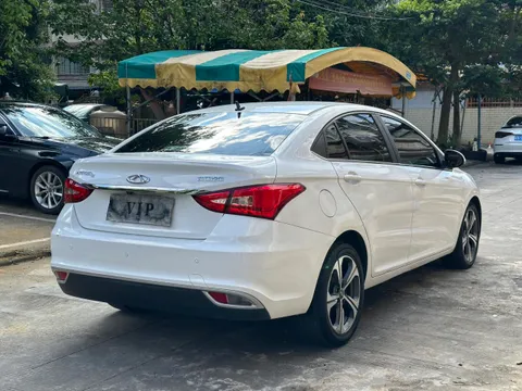 Chery Arrizo 5