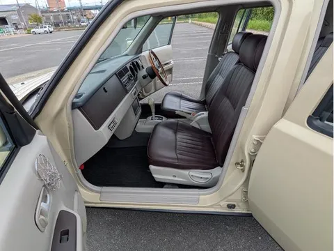 Nissan Rasheen