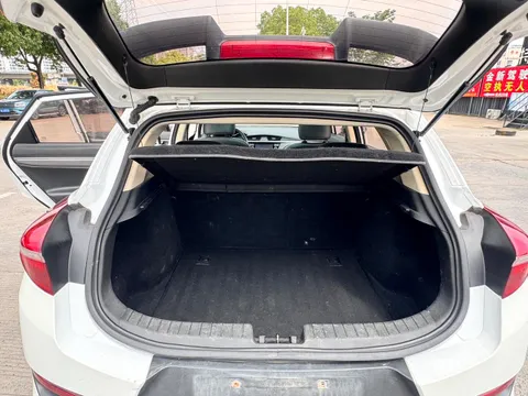 Geely Emgrand GS