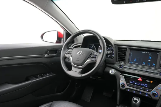 Hyundai Elantra (Avante)