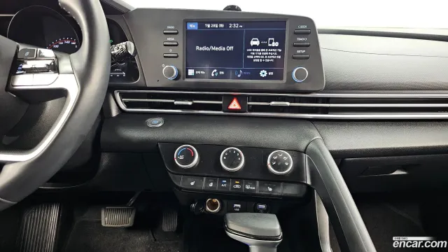 Hyundai Elantra (Avante)
