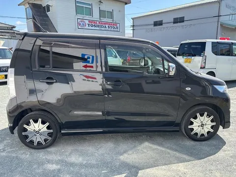 Suzuki Wagon R Stingray
