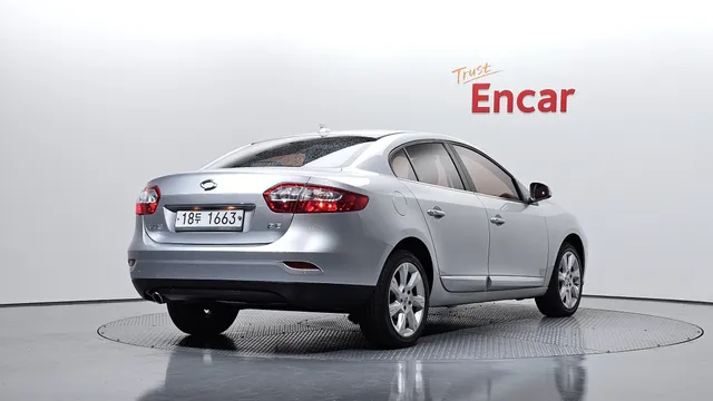Renault SM3