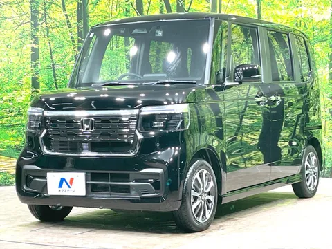 Honda N-BOX Custom
