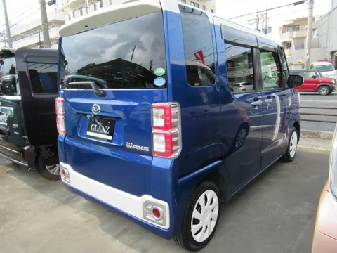 Daihatsu Wake