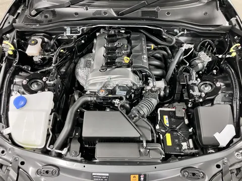 Mazda MX-5 (Roadster)