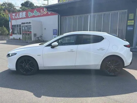 Mazda MAZDA3 Fastback