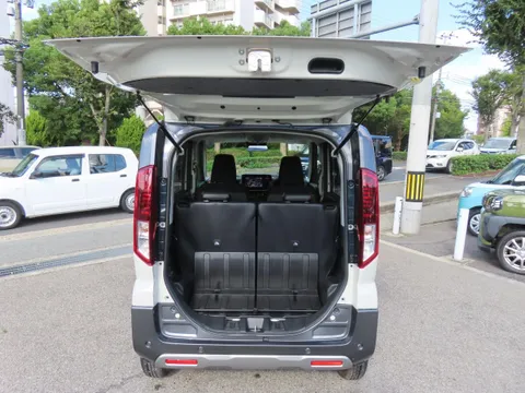 Suzuki Spacia Gear