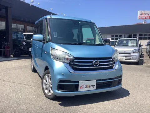 Nissan Dayz Roox