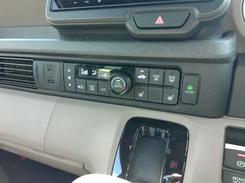 Honda N-BOX Joy