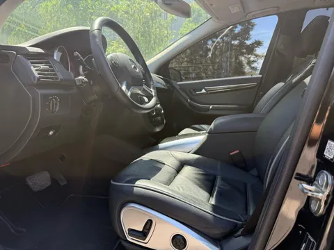 Mercedes-Benz R-Class