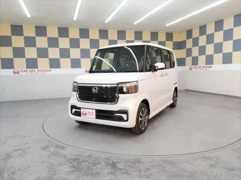 Honda N-BOX Custom