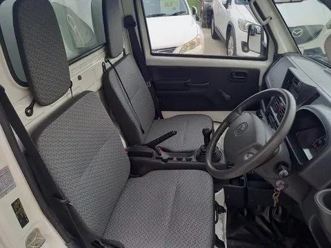 Mazda Scrum Truck