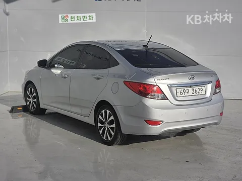 Hyundai Accent