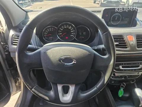 Renault SM3
