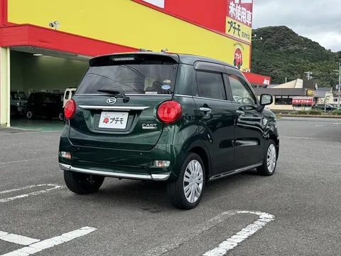 Daihatsu Cast