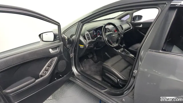 Kia Cerato (K3)