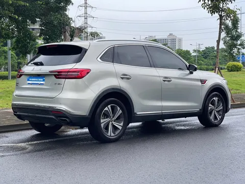 Hongqi HS5