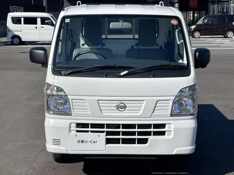 Nissan Clipper Truck