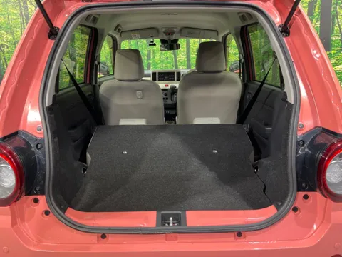 Daihatsu Mira Tocot