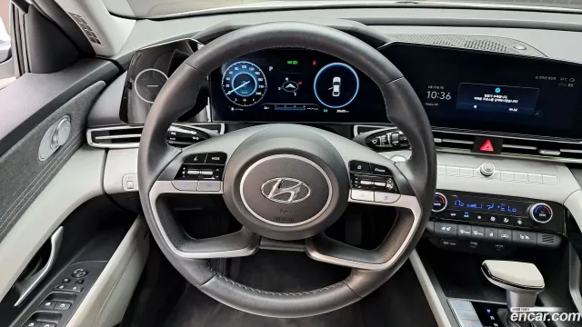 Hyundai Elantra (Avante)