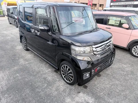 Honda N-BOX Custom