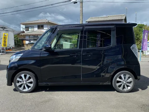 Mitsubishi eK Space Custom