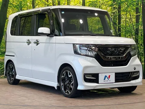 Honda N-BOX Custom