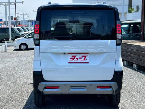 Mitsubishi Delica Mini