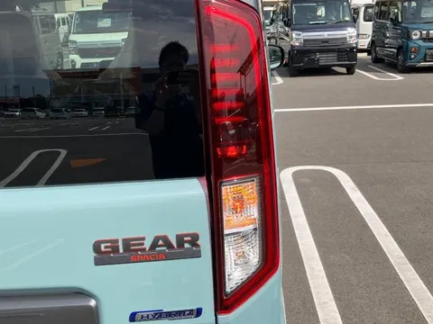 Suzuki Spacia Gear