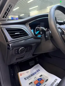 Ford Taurus