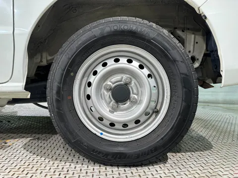 Mitsubishi Minicab Van