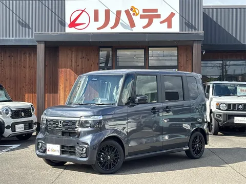Honda N-BOX Custom