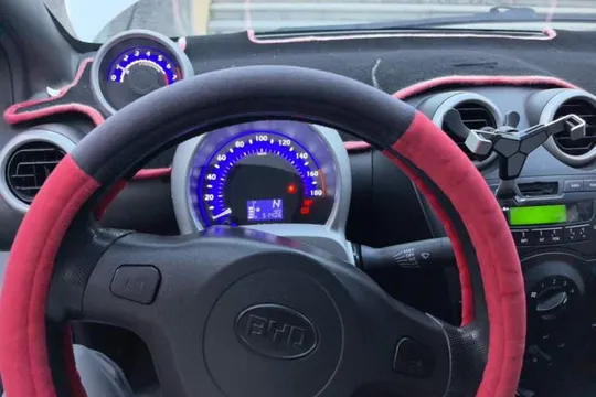 BYD F0