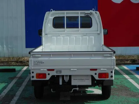 Nissan Clipper Truck