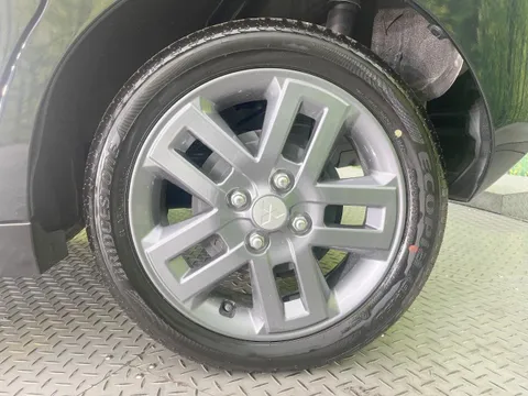 Mitsubishi Delica Mini
