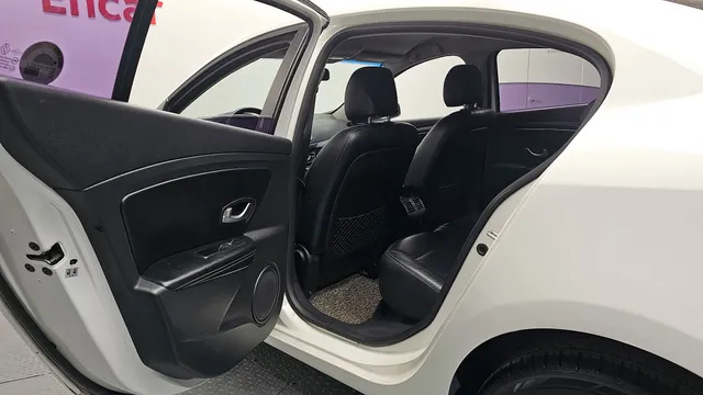 Renault SM3