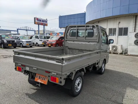 Nissan Clipper Truck