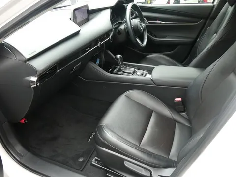 Mazda MAZDA3 Sedan