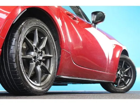 Mazda MX-5 (Roadster)