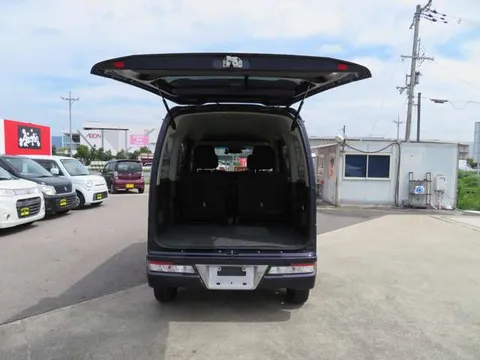 Daihatsu Atrai Wagon