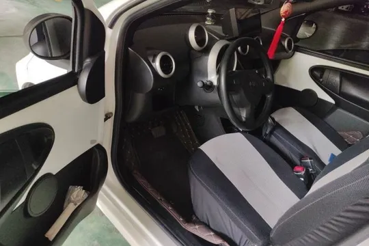 BYD F0