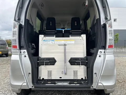 Honda N-BOX Plus