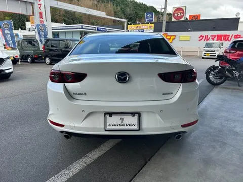 Mazda MAZDA3 Sedan
