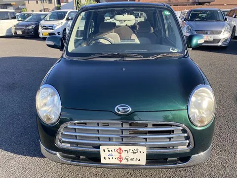 Daihatsu Mira Gino