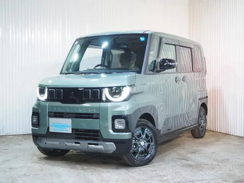 Mitsubishi Delica Mini