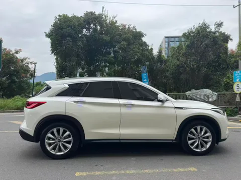 Infiniti QX50
